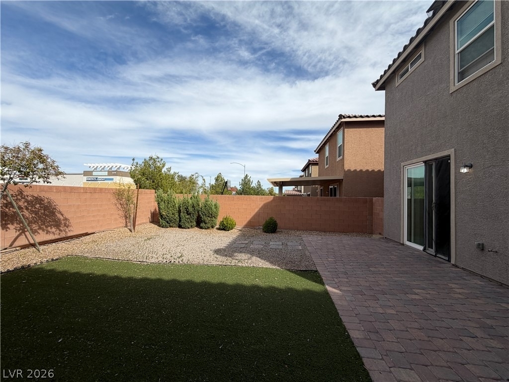 9386 Barcolobo Avenue - Photo 32