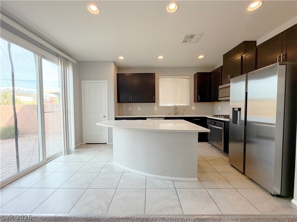 9386 Barcolobo Avenue - Photo 8