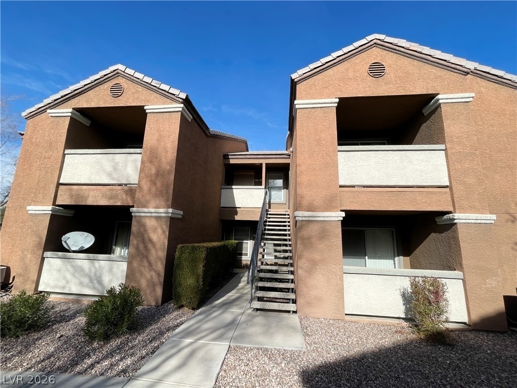 555 E Silverado Ranch Boulevard - Photo 0