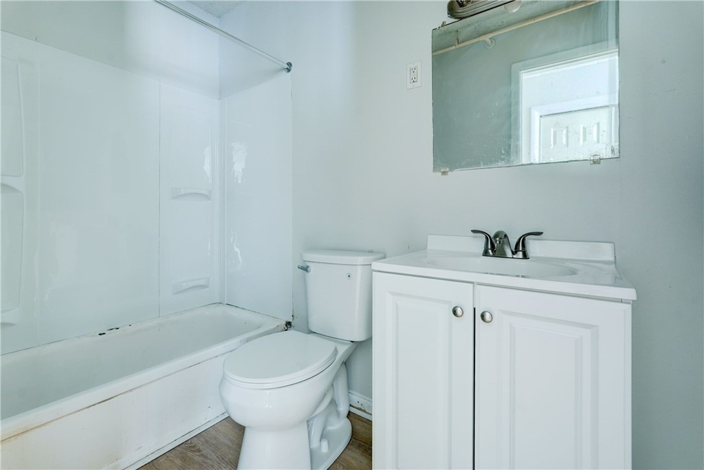 400 Main Street - Photo 10