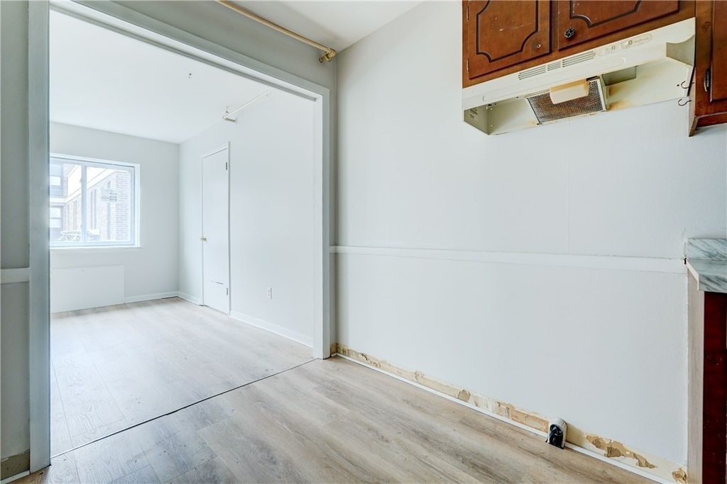 400 Main Street - Photo 4