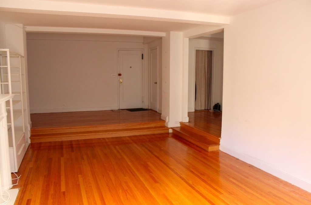 5th Avenue - Photo 3
