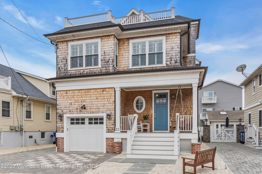 32 3rd Avenue - Photo 0