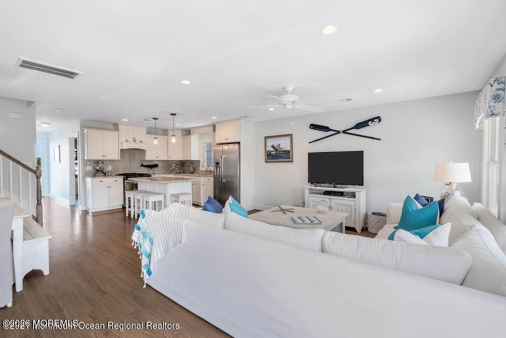 265 1st Avenue - Photo 3