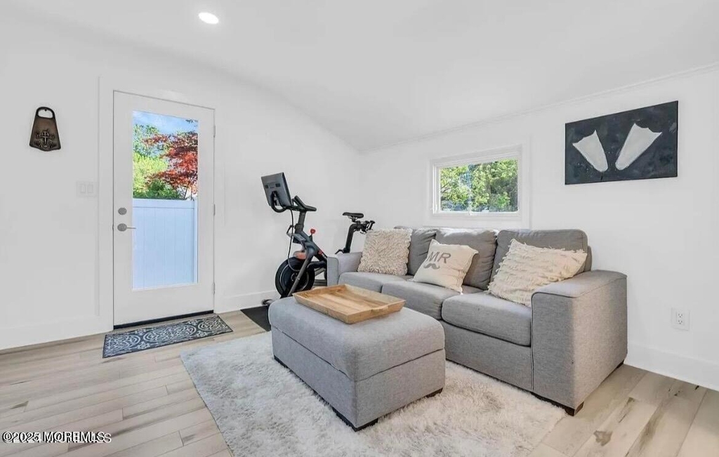 1506 Evergreen Avenue - Photo 10