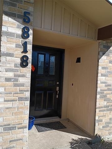 5818 Townshire Road - Photo 3