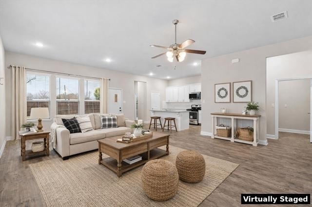 576 Spruce Trail - Photo 2