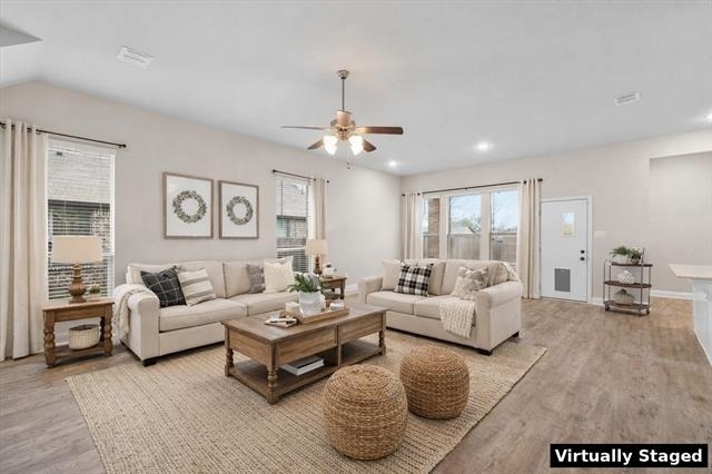 576 Spruce Trail - Photo 4