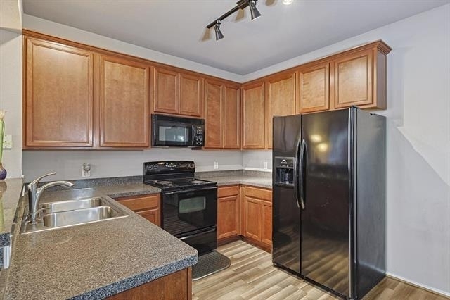 4064 Kyndra Circle - Photo 5