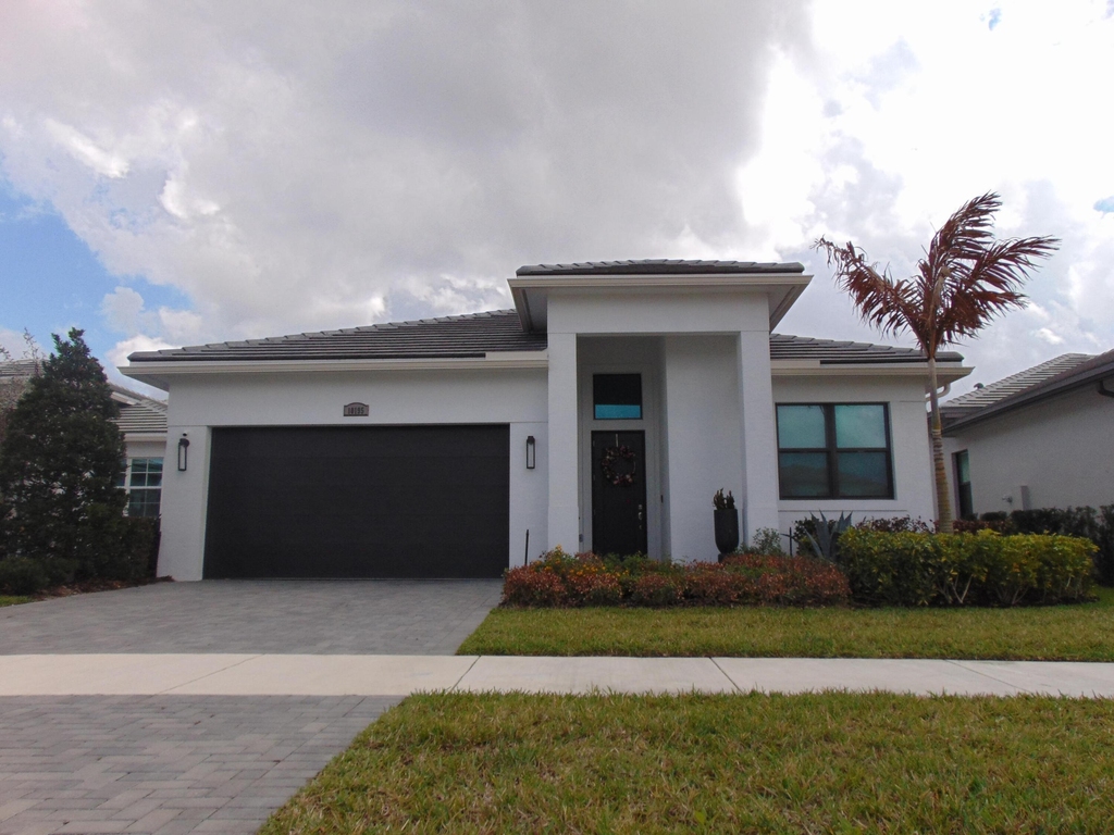 10195 Sw Latium Way - Photo 1