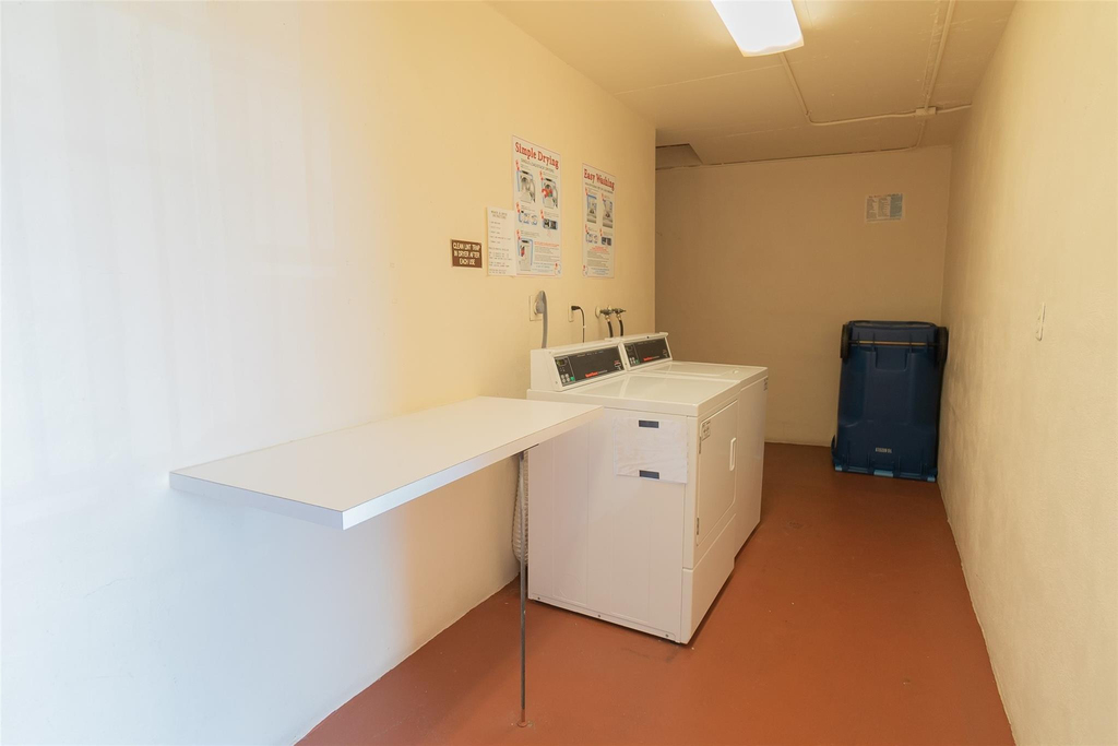 8990 S Hollybrook Boulevard - Photo 18