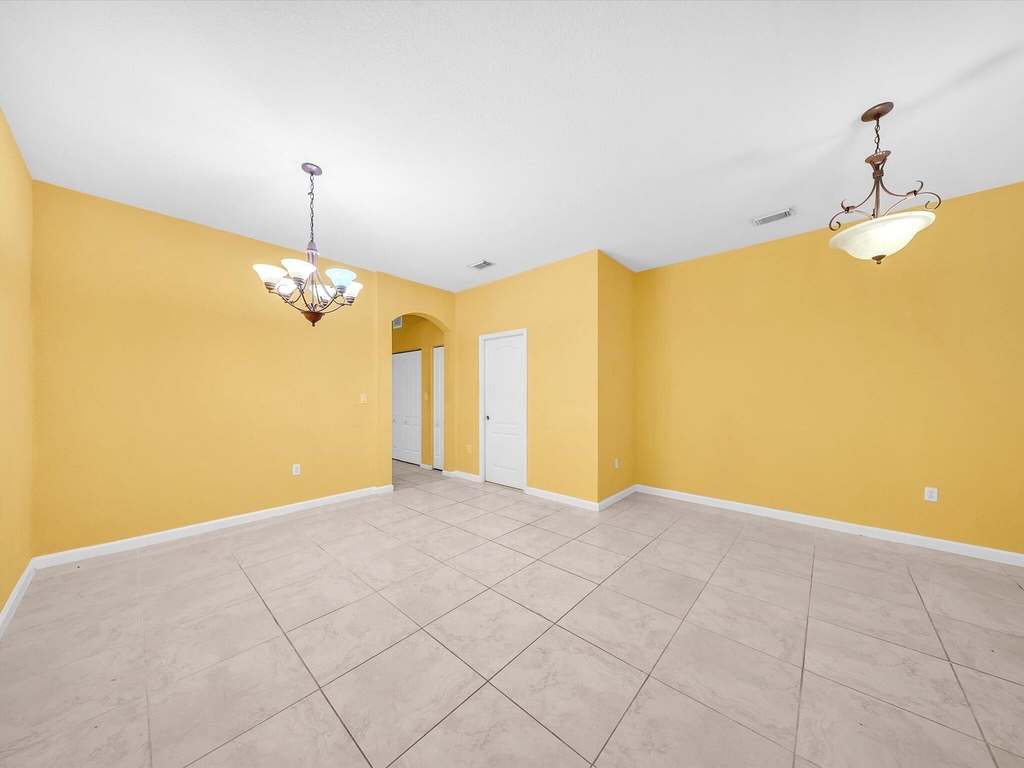 21223 Nw 14th Place - Photo 2