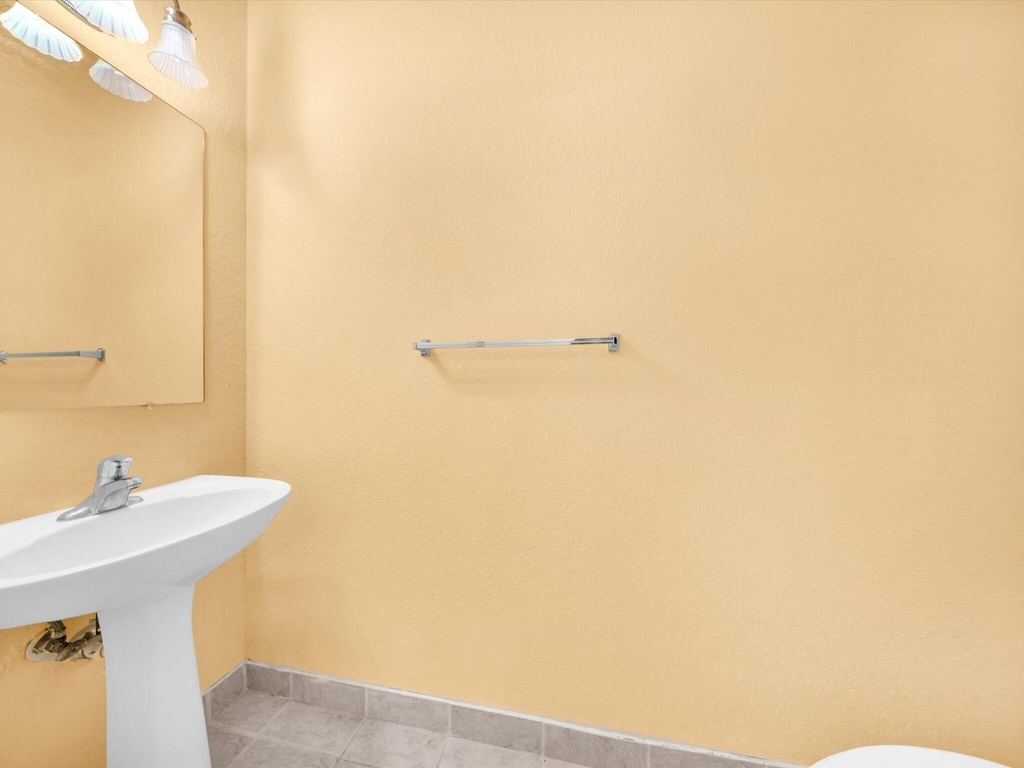 21223 Nw 14th Place - Photo 8