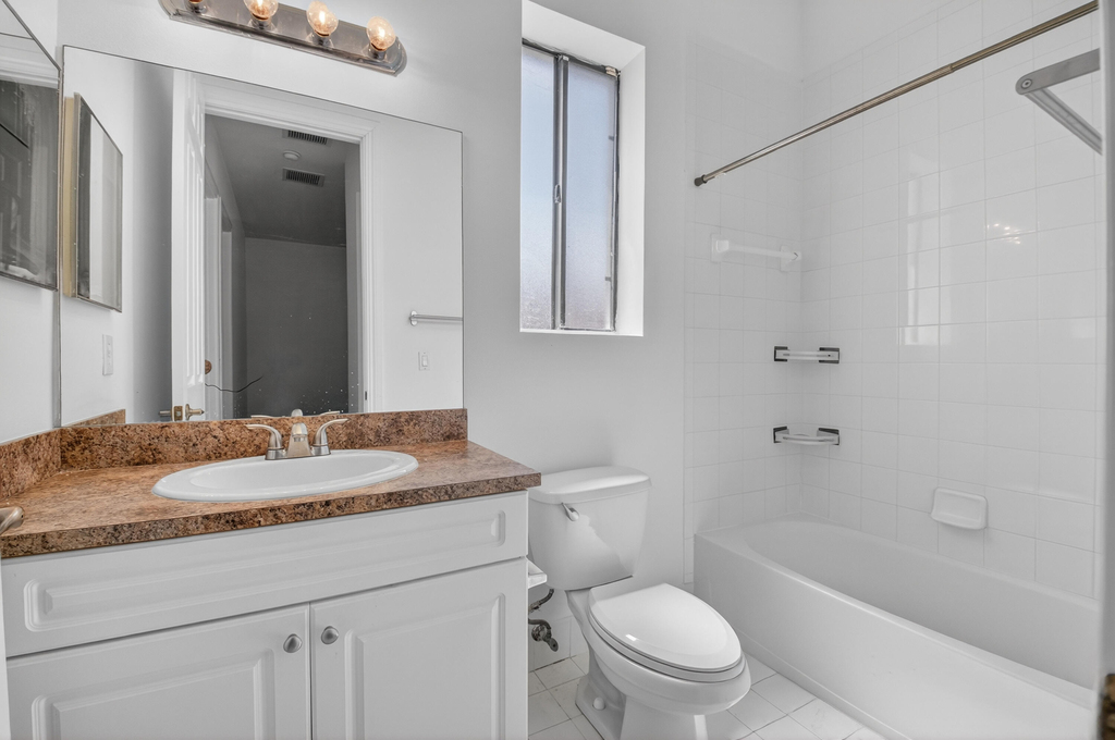 2515 Venetian Court - Photo 29