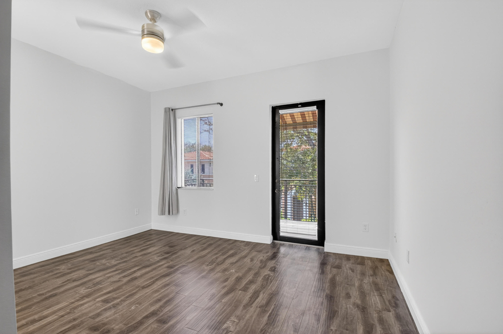 2515 Venetian Court - Photo 18