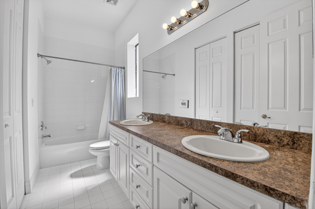 2515 Venetian Court - Photo 22