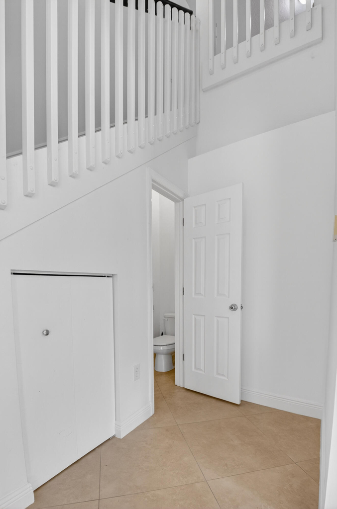 2515 Venetian Court - Photo 14