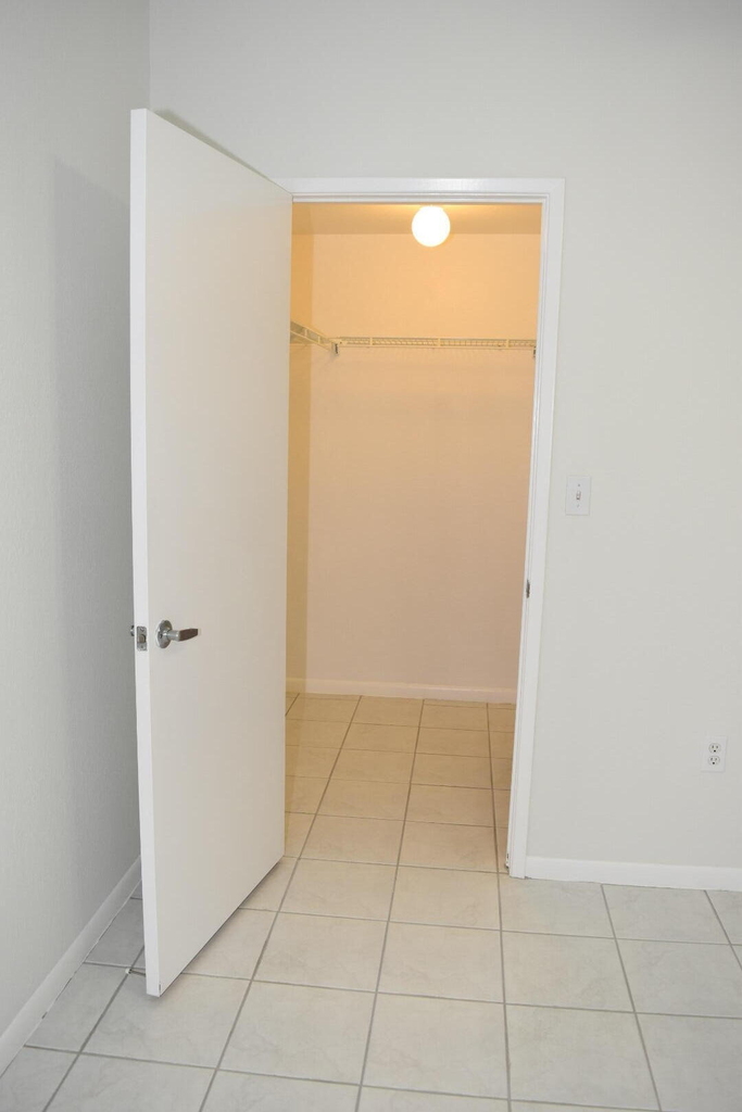 2010 Taylor Street - Photo 12