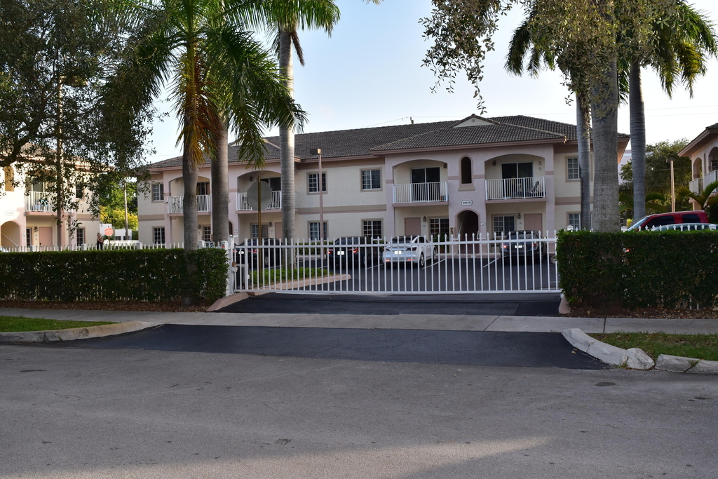 2010 Taylor Street - Photo 14
