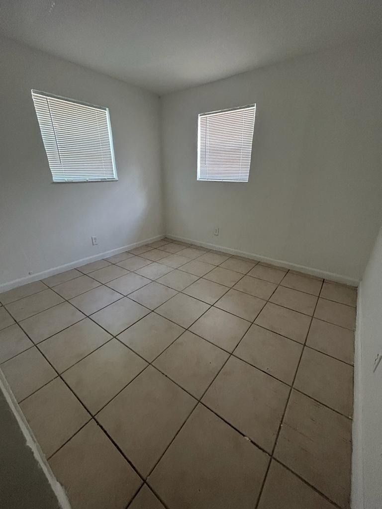 900 Nw 17th Avenue - Photo 4