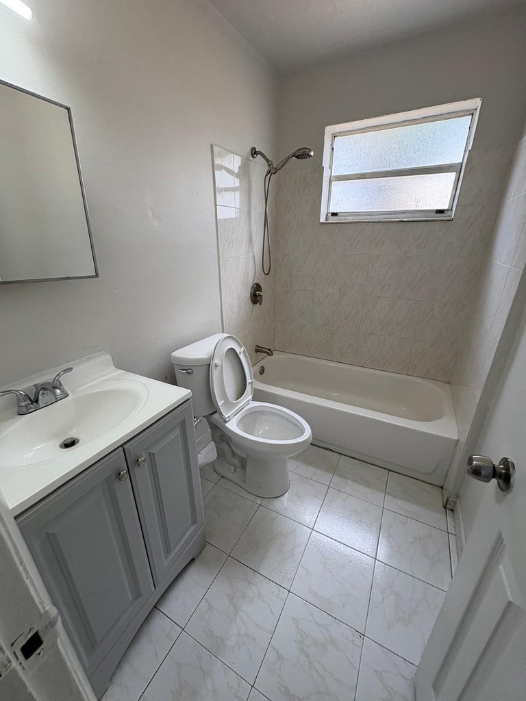 900 Nw 17th Avenue - Photo 16