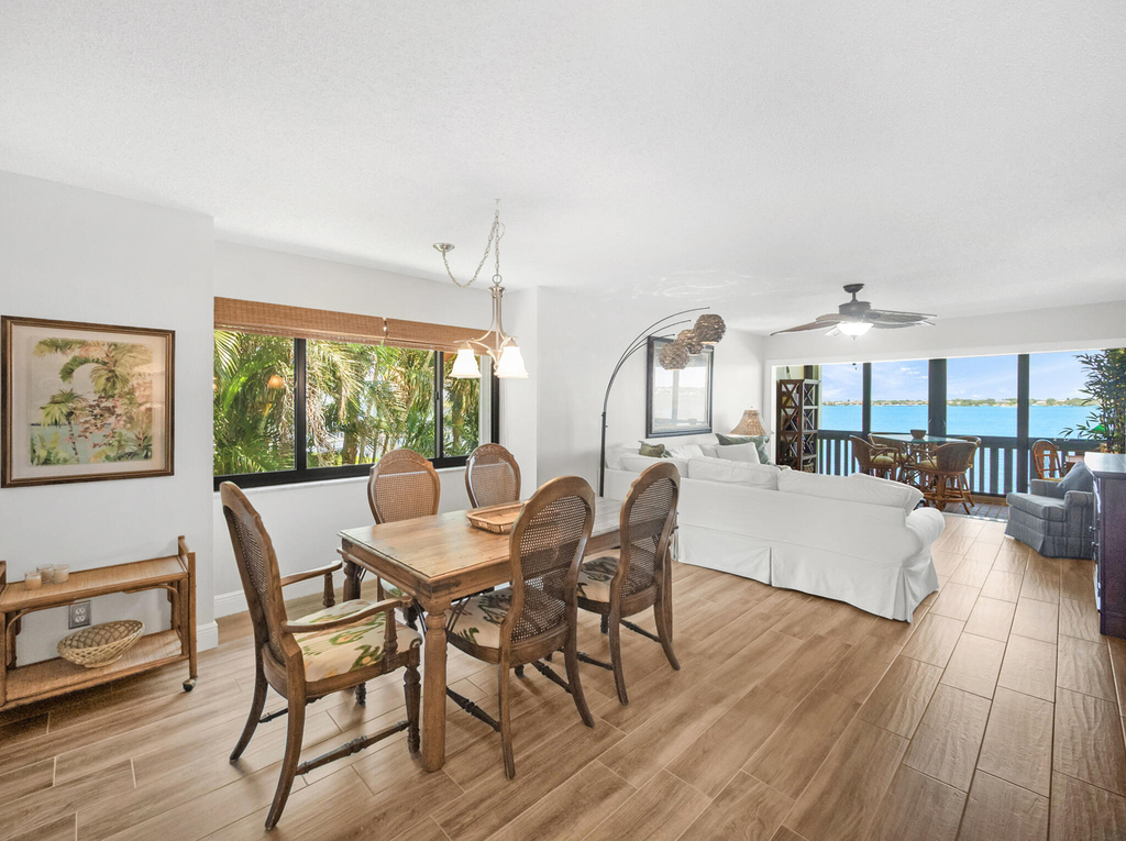 175 Se Saint Lucie Boulevard - Photo 3