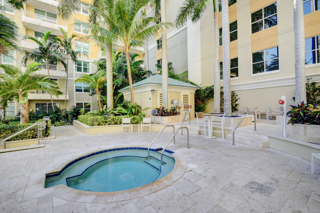700 E Boynton Beach Boulevard - Photo 19