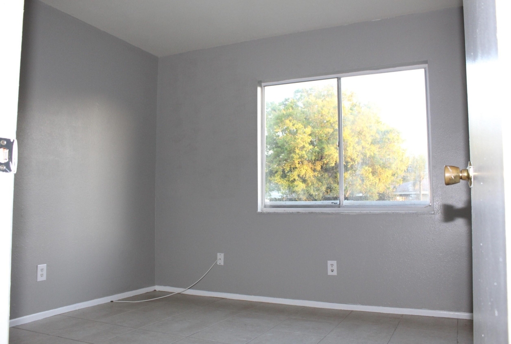 1618 Se Elkhart Terrace - Photo 7