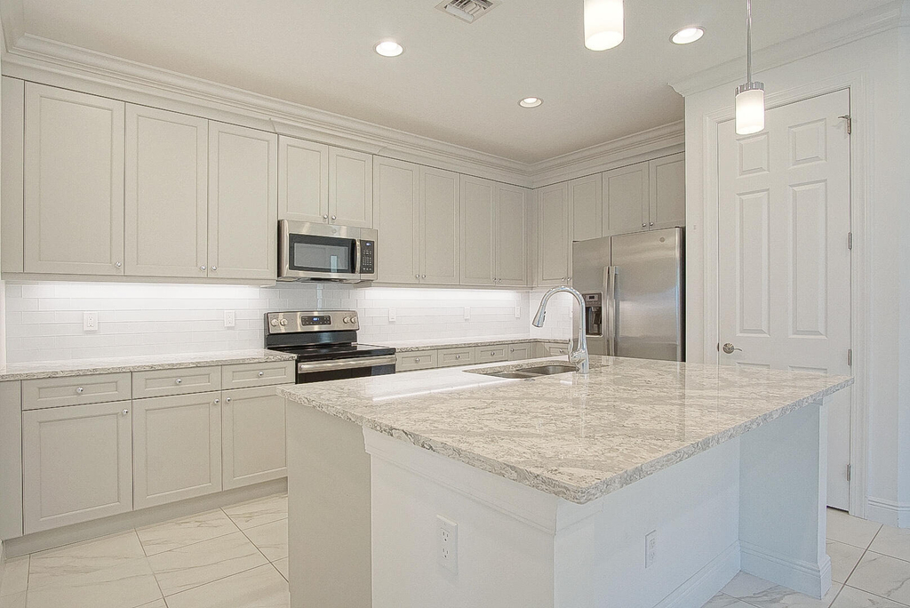 24060 Sw Firenze Way - Photo 4