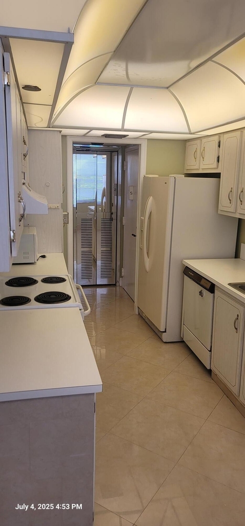 1300 Saint Charles Place - Photo 14