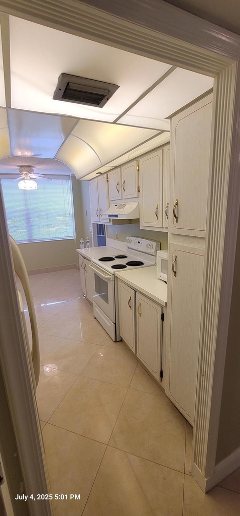 1300 Saint Charles Place - Photo 10