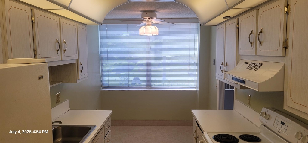 1300 Saint Charles Place - Photo 12