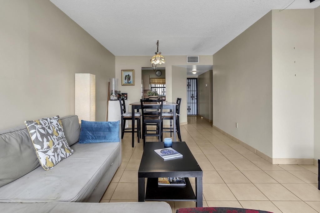 6715 W 26th Drive - Photo 11