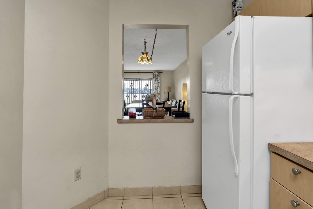 6715 W 26th Drive - Photo 4