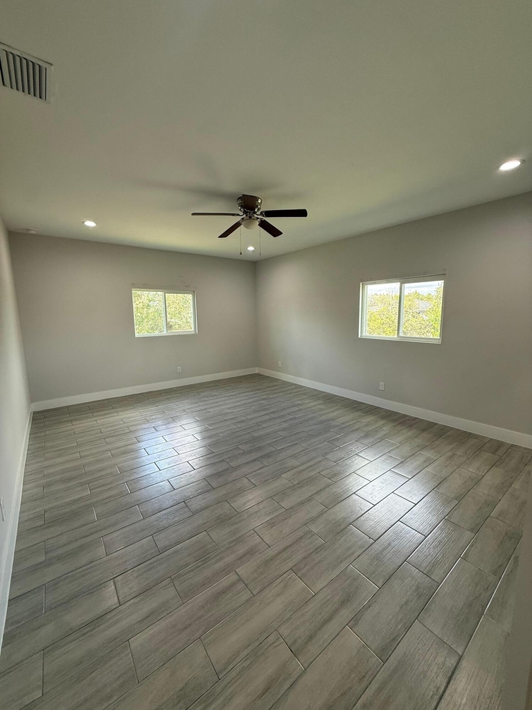 4800 15th Street Sw - Photo 8