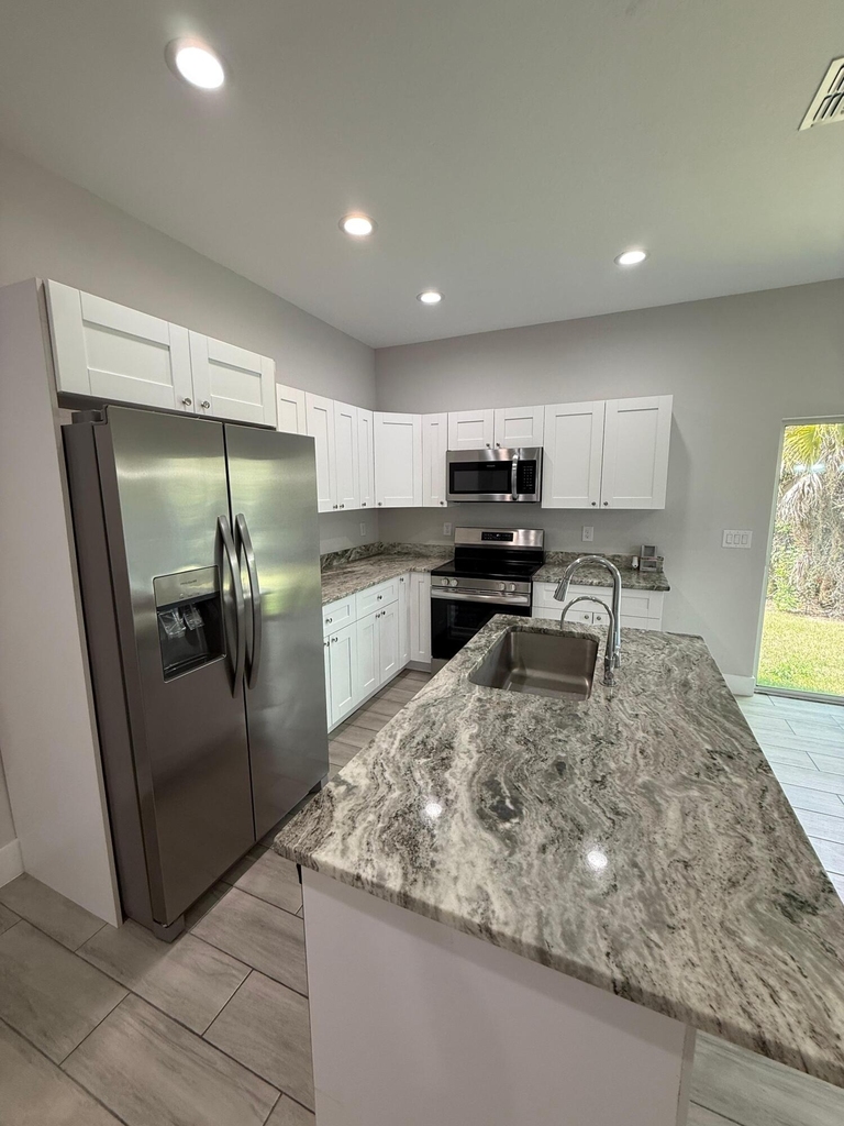 4800 15th Street Sw - Photo 7