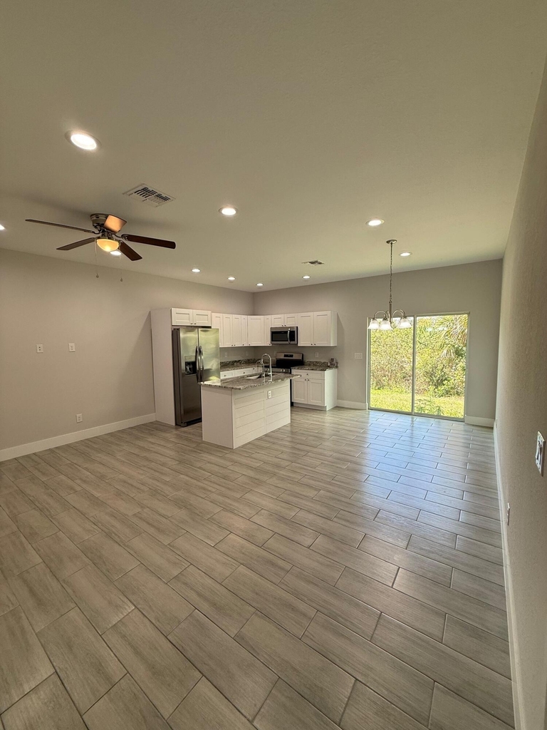 4800 15th Street Sw - Photo 5