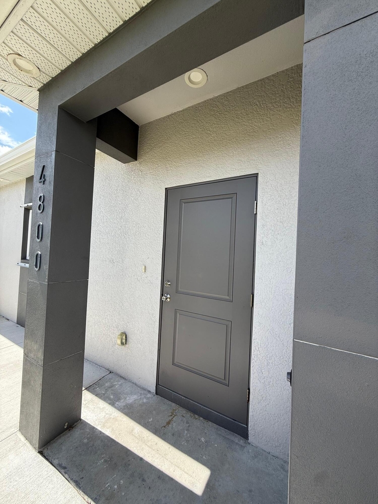 4800 15th Street Sw - Photo 3