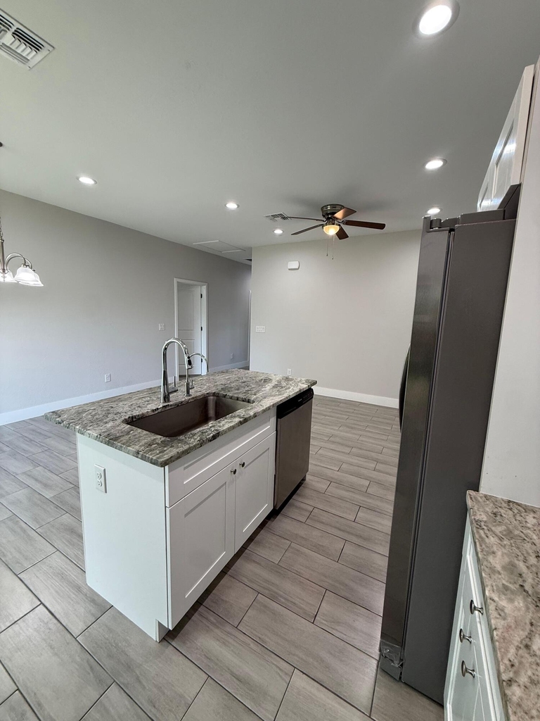 4800 15th Street Sw - Photo 11