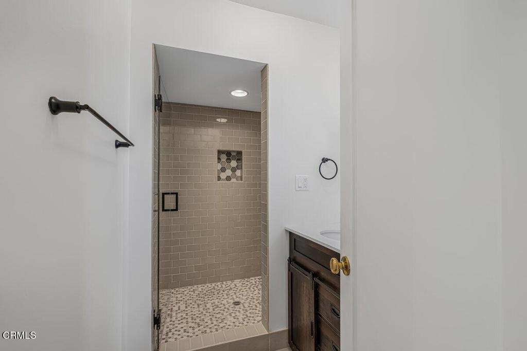 6131 Ranchito Avenue - Photo 8