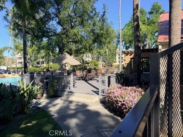 5545 Canoga Avenue - Photo 40