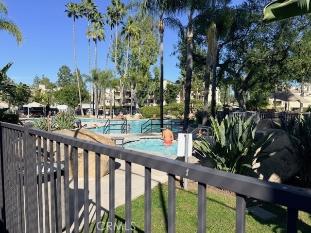 5545 Canoga Avenue - Photo 39