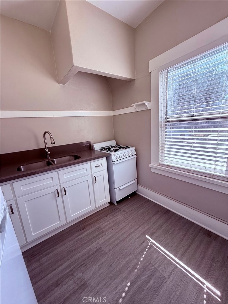 406 Linden Avenue - Photo 4