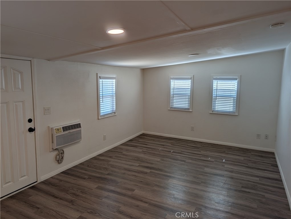 10141 Cook Avenue - Photo 3
