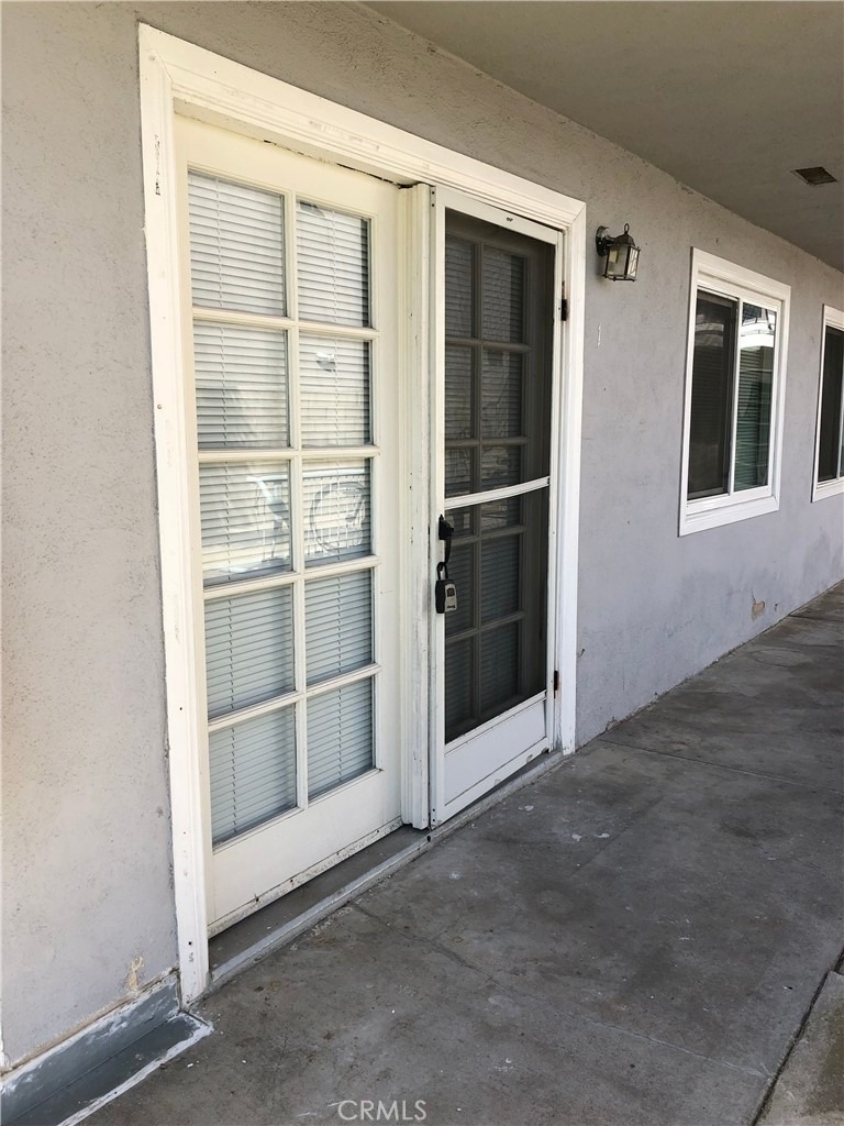 409 California Street - Photo 1