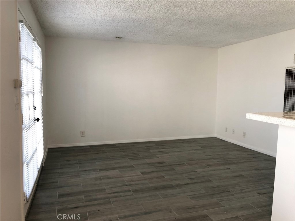 409 California Street - Photo 2