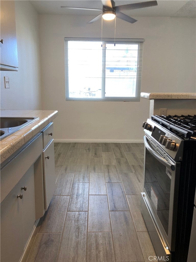 409 California Street - Photo 6
