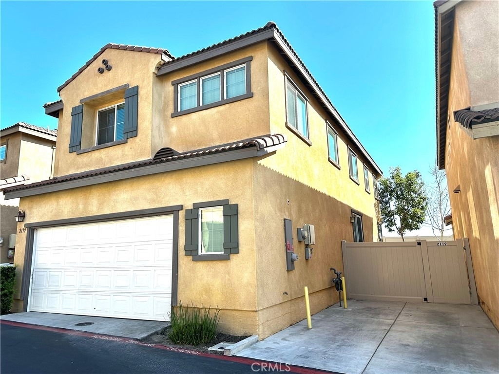 2119 Lavender - Photo 0