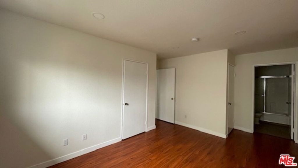 4826 Rosewood Avenue - Photo 18