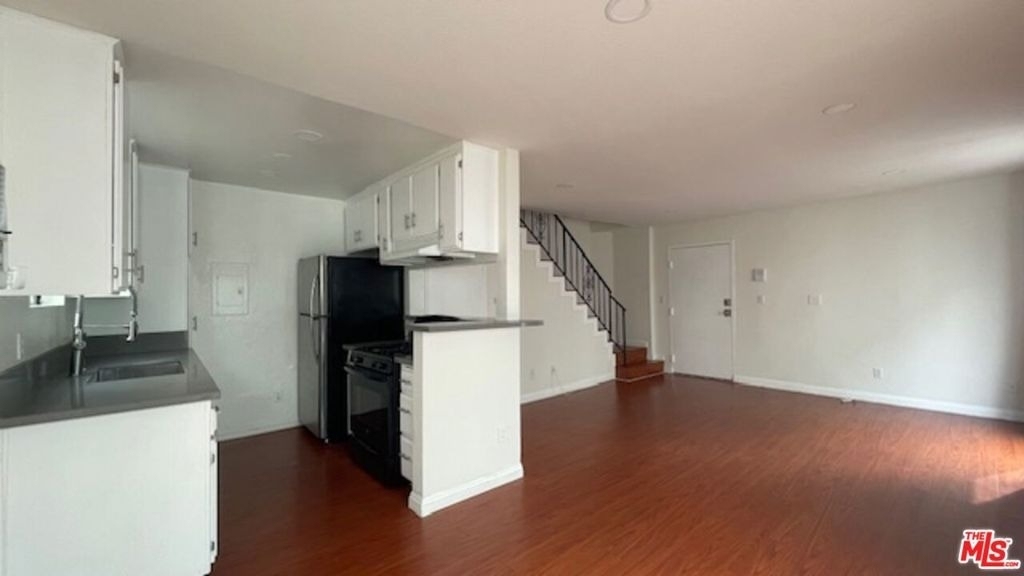 4826 Rosewood Avenue - Photo 6